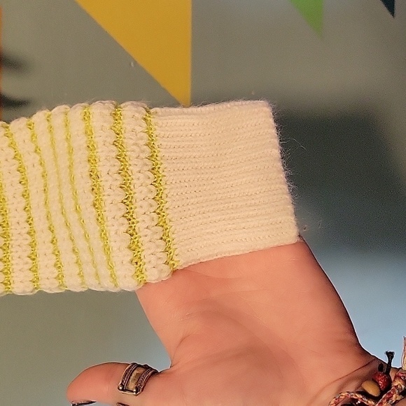 Delia's Vintange Striped Cropped Sweater Lime Green And White Size Medium - Picture 6 of 10